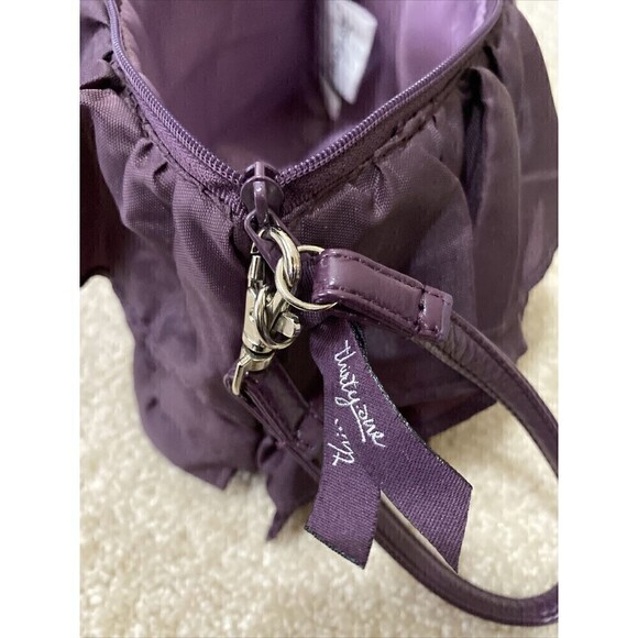 Thirty One Purple Ruffle Wristlet Plum Bag Handbag Clutch Wallet Nylon 608A - Picture 11 of 11